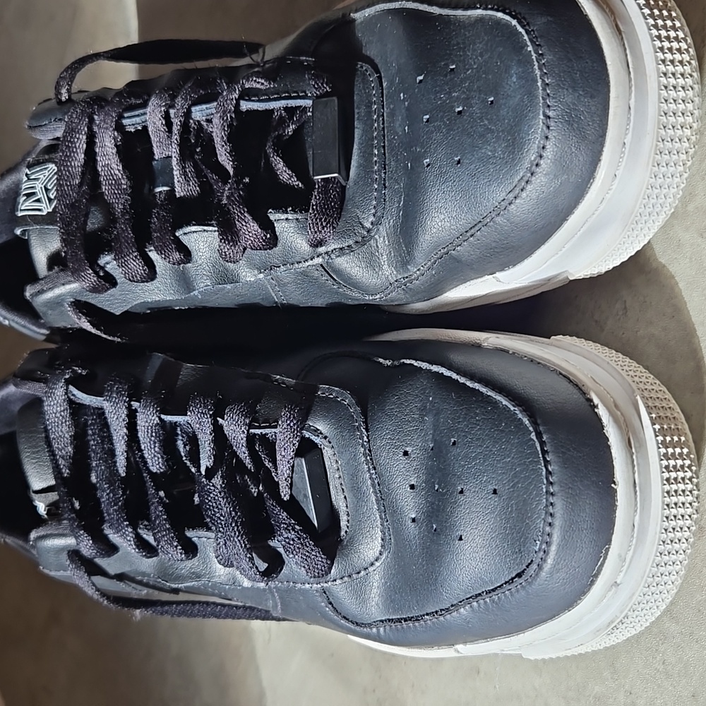 Nike Air Force 1, Black, Size 9